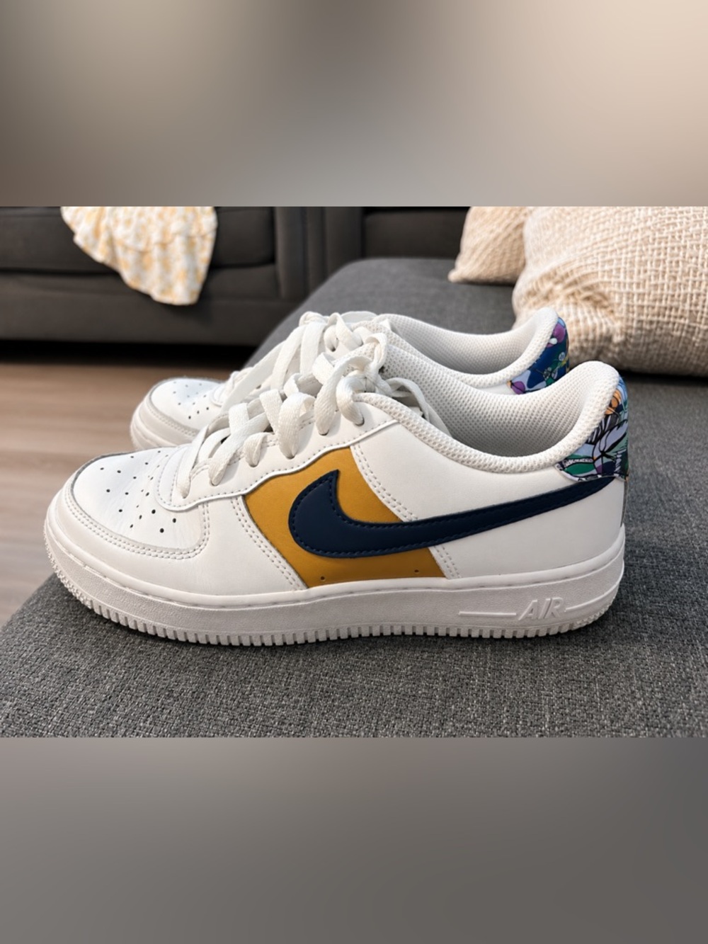 👟 Nike Air Force 1 '07 LV8 Kids Sneakers – Size 4Y